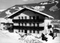 Dateiname=Schwendau_895_-_Hr.jpg
Dateigröße=109KB
Abmessungen: 899x648
hinzugefügt am: 23. September 2009 Schwendau_895_-_Hr.jpg