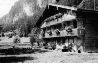Dateiname=klein_Hausansicht_sse118.jpg
Dateigröße=107KB
Abmessungen: 900x583
hinzugefügt am: 23. September 2009 klein_Hausansicht_sse118.jpg